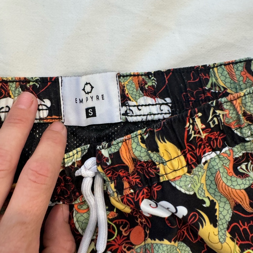Empyre Boy Youth Ollie Dragon Black Board Shorts Short or swim shorts swim suit - Picture 2 of 2